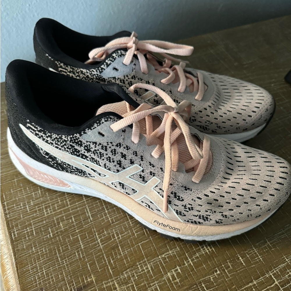 ASICS FlyteFoam